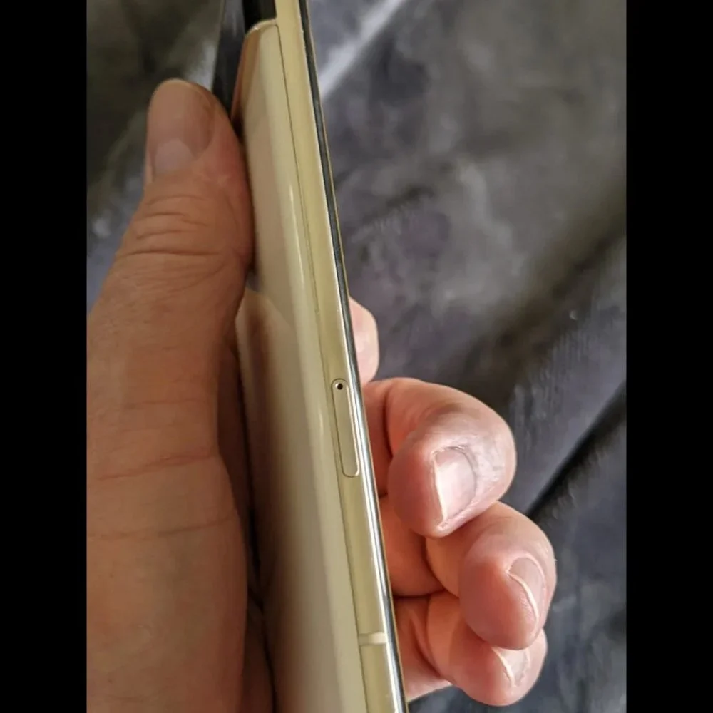 Google Pixel 6 Pro Gold/ Ivory special edition 256gb Unlocked